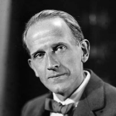 Мілн, Алан Олександр