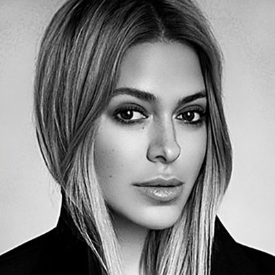 Шпак, Аліна