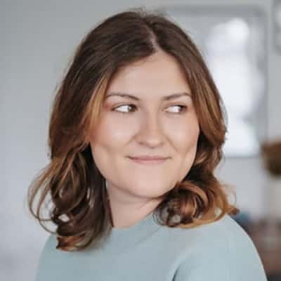 Савас, Анна