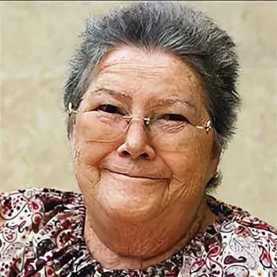 Маккалоу, Колін