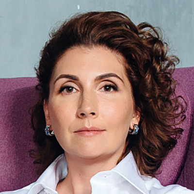 Михалкова, Олена