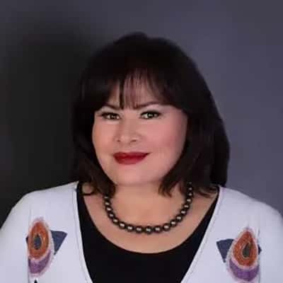 Буллі, Енджелін