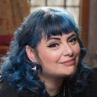 Блек, Голлі