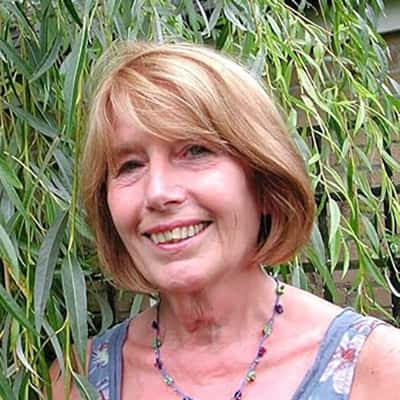 Данбар, Джойс