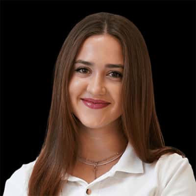 Черевань, Юлія