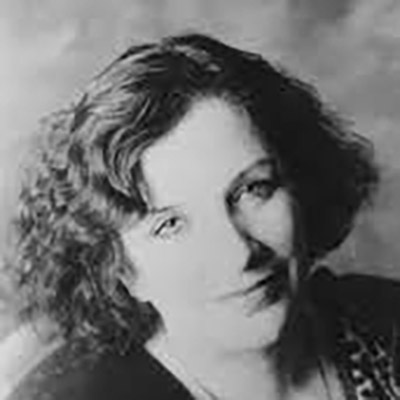 Естес, Кларісса Пінкола