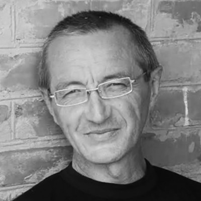 Москалець, Кость