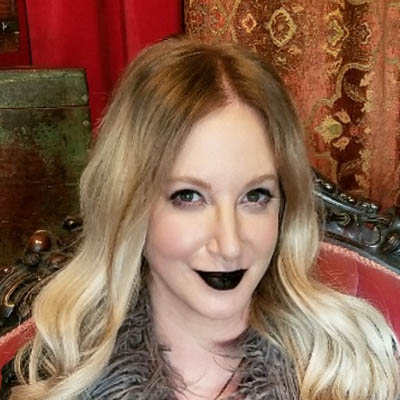 Бардуго, Лі