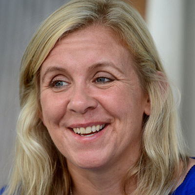 Гокінґ, Люсі