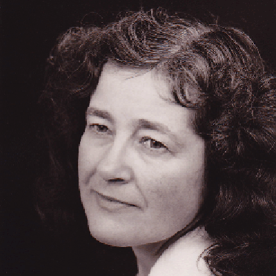 Бейнс, Пауліна