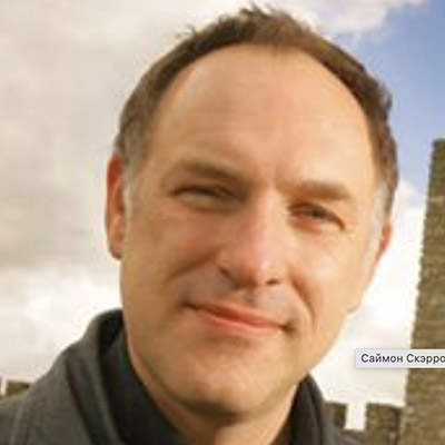 Скерроу, Саймон