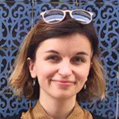 Золотківська, Таїс