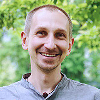 Бугара, Віталій